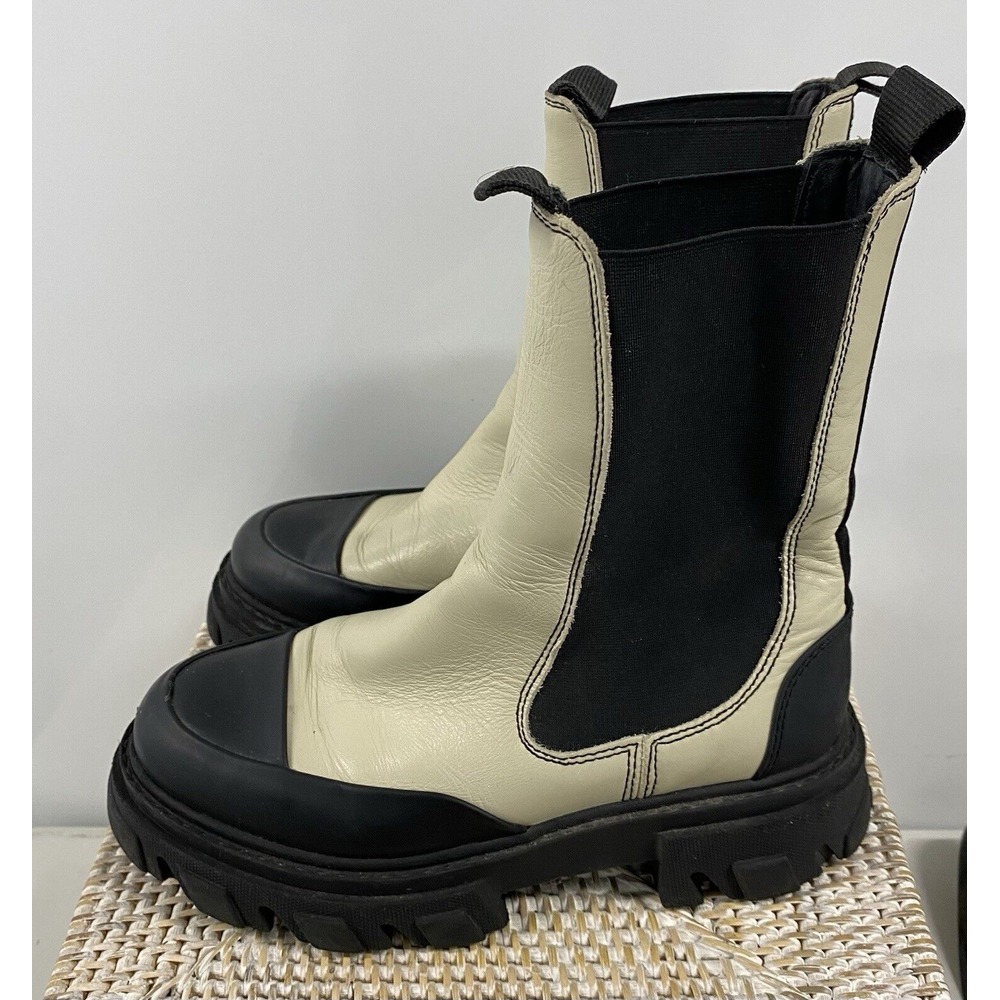 Ganni Women's Cleated Low Chelsea Boots Cream And Black Size 38 US Size 8‎